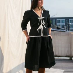 Onīrik īrik Beth Skirt / Black Linen
