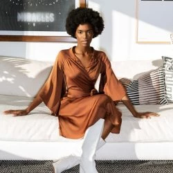 Onīrik īrik Rhia Kimono Dress / Black Silk