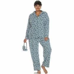 White Mark Plus Size Giraffe Print Three-Piece Pajama Set