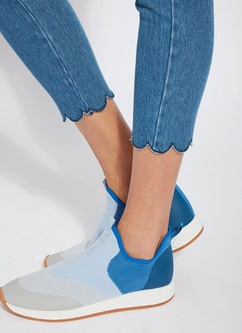 Lysse Scallop Edge Ankle Denim Legging 3 Lysse Scallop Edge Ankle Denim Legging - Image 3